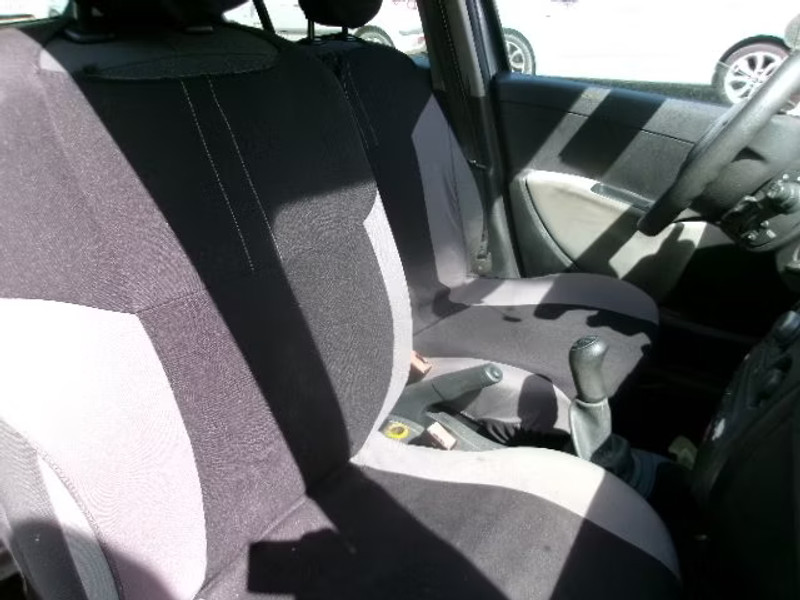 RENAULT CLIO 1.5 DCI 5P — zdjęcie 8