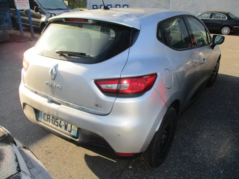 RENAULT CLIO 1.5 DCI 5P — zdjęcie 4
