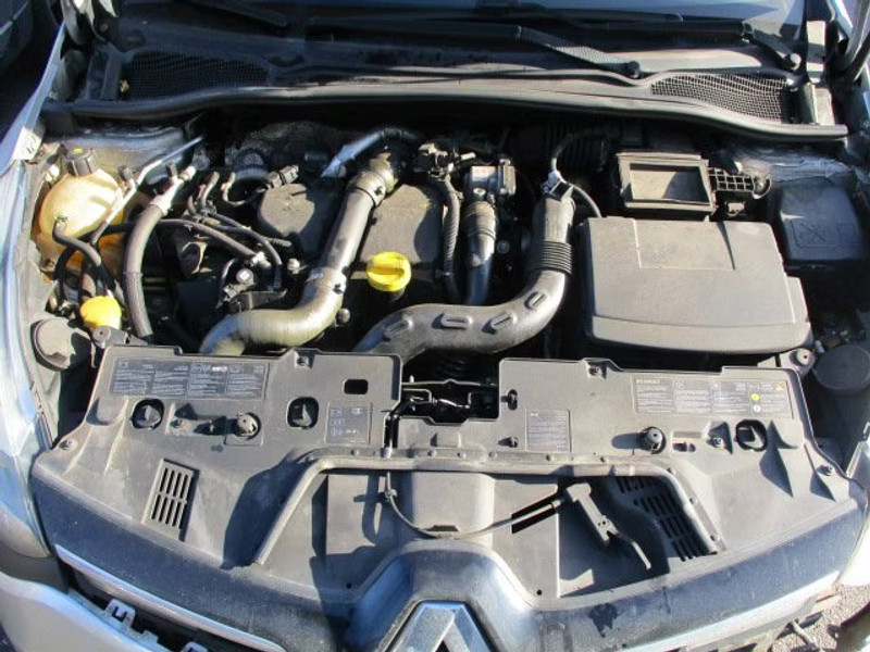 RENAULT CLIO 1.5 DCI 5P — zdjęcie 5