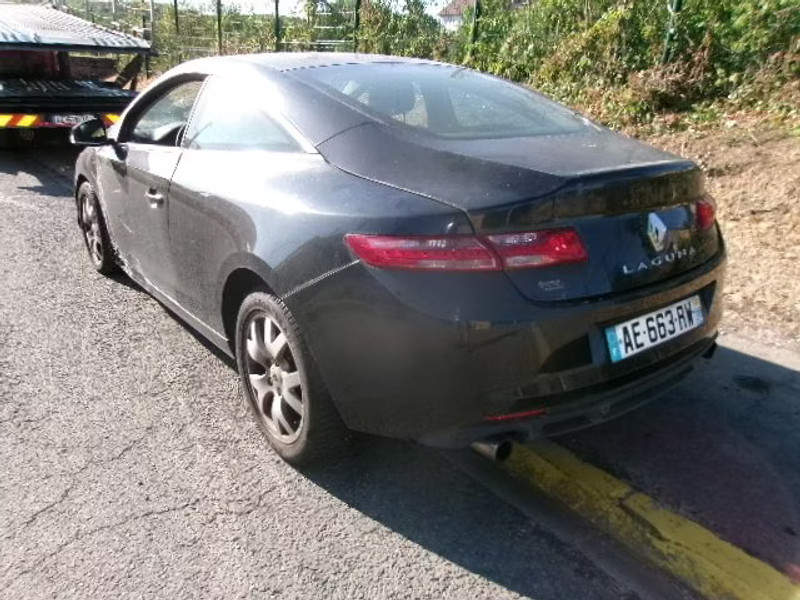RENAULT LAGUNA COUPE 2.0 DCI 2P — zdjęcie 3