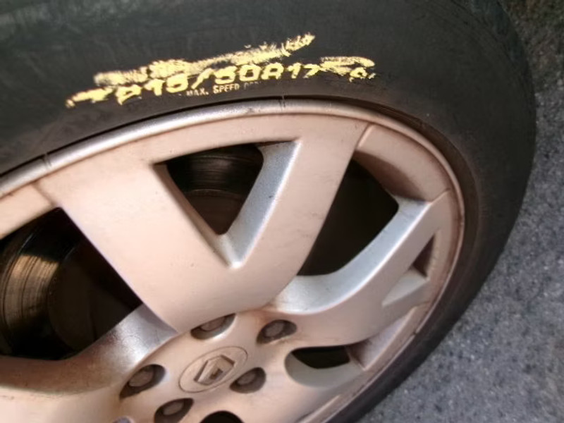 RENAULT LAGUNA COUPE 2.0 DCI 2P — zdjęcie 8