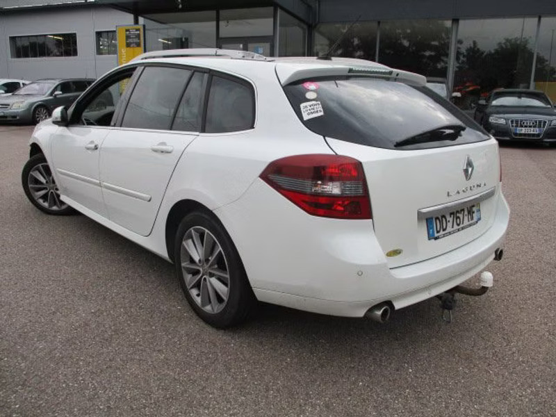 RENAULT LAGUNA ESTATE 2.0 DCI BA 5P — zdjęcie 3