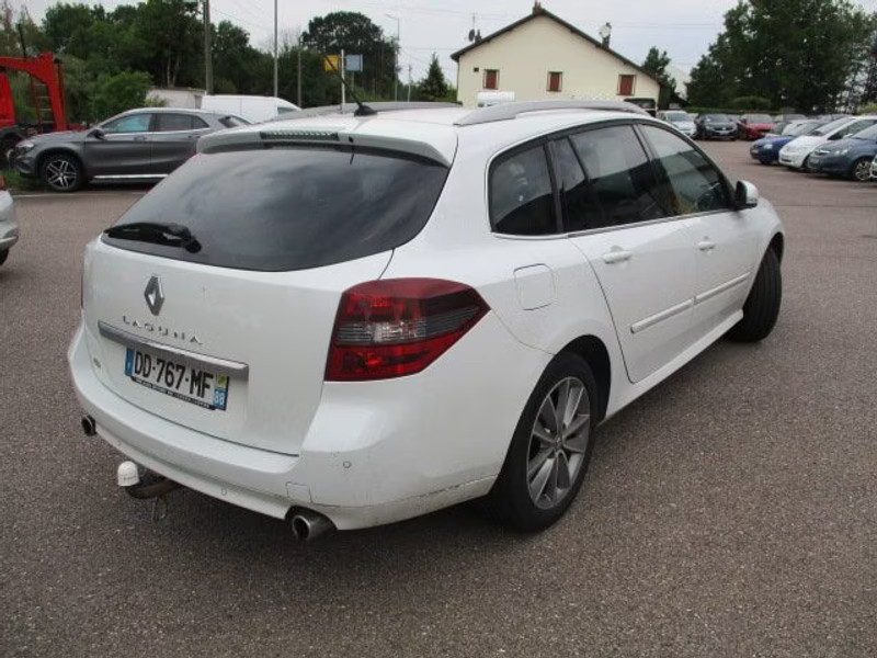 RENAULT LAGUNA ESTATE 2.0 DCI BA 5P — zdjęcie 4