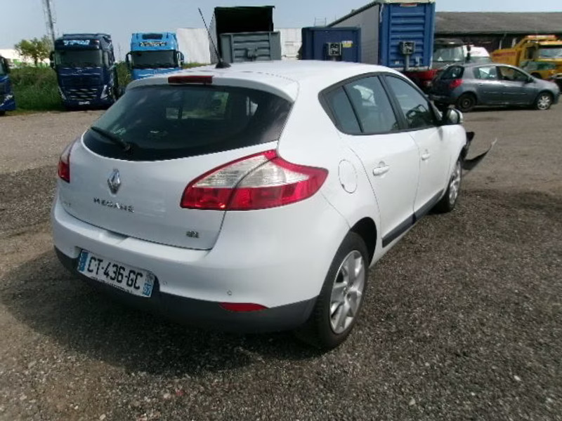 RENAULT MEGANE 1.5 DCI 5P — zdjęcie 4