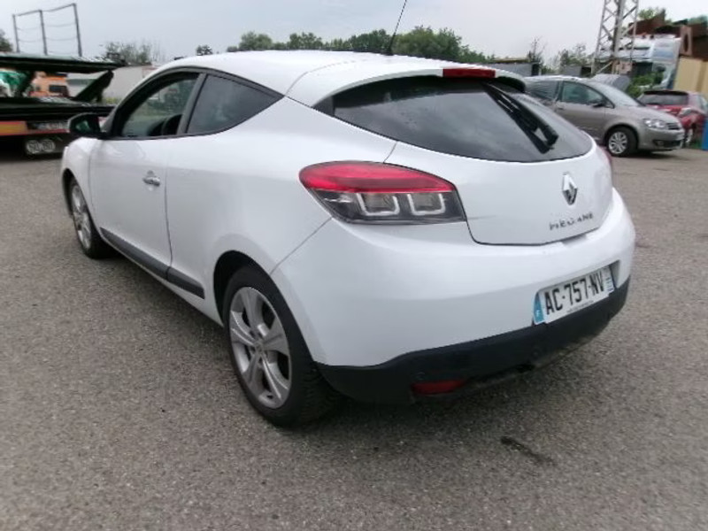 RENAULT MEGANE COUPE 1.9 DCI 3P — zdjęcie 3