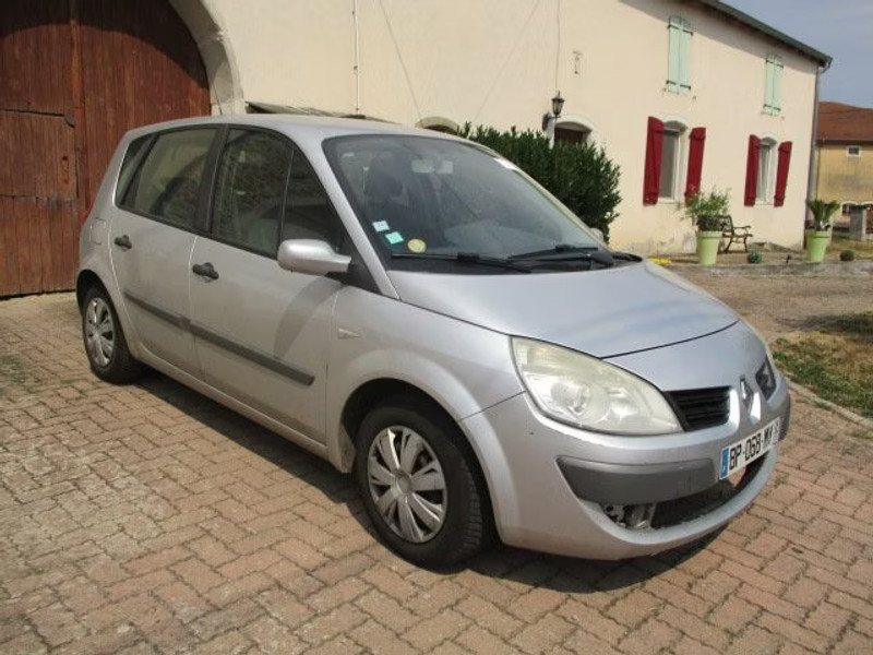 RENAULT SCENIC 1.5 DCI 5P — zdjęcie 1
