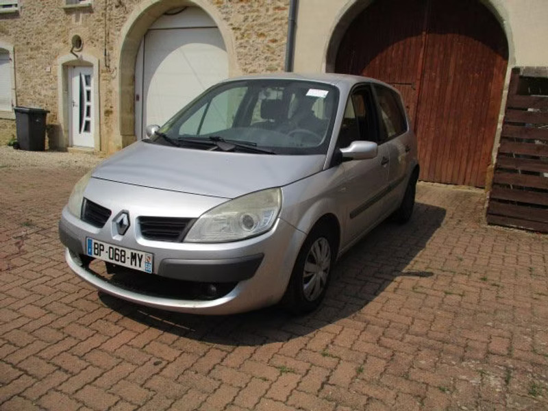RENAULT SCENIC 1.5 DCI 5P — zdjęcie 2
