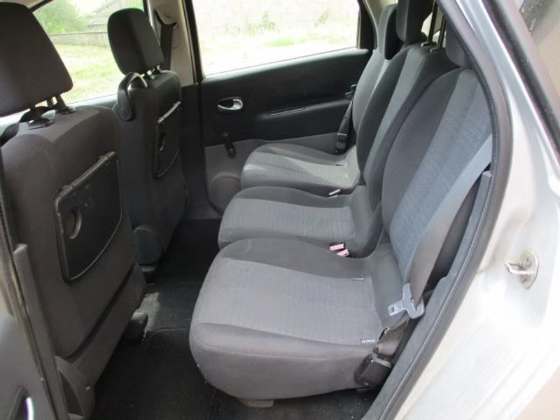 RENAULT SCENIC 1.5 DCI 5P — zdjęcie 7
