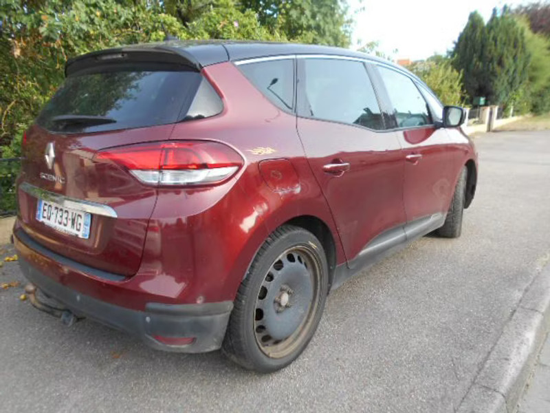 RENAULT SCENIC 1.6 DCI 5P — zdjęcie 4