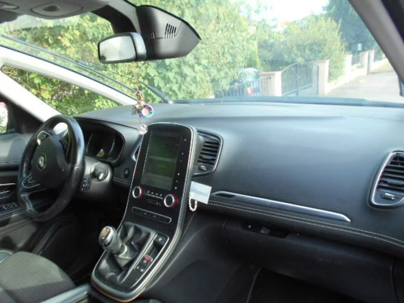 RENAULT SCENIC 1.6 DCI 5P — zdjęcie 6