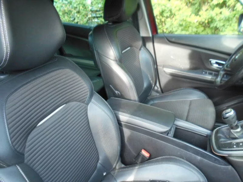 RENAULT SCENIC 1.6 DCI 5P — zdjęcie 7