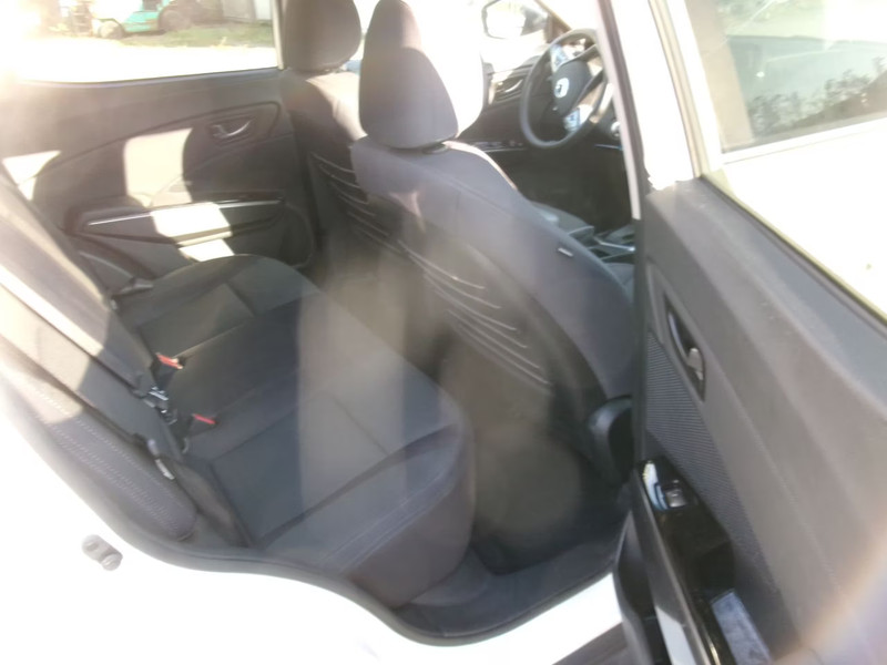 SSANG YONG TIVOLI 1.5 Comfort - Automatic — zdjęcie 18