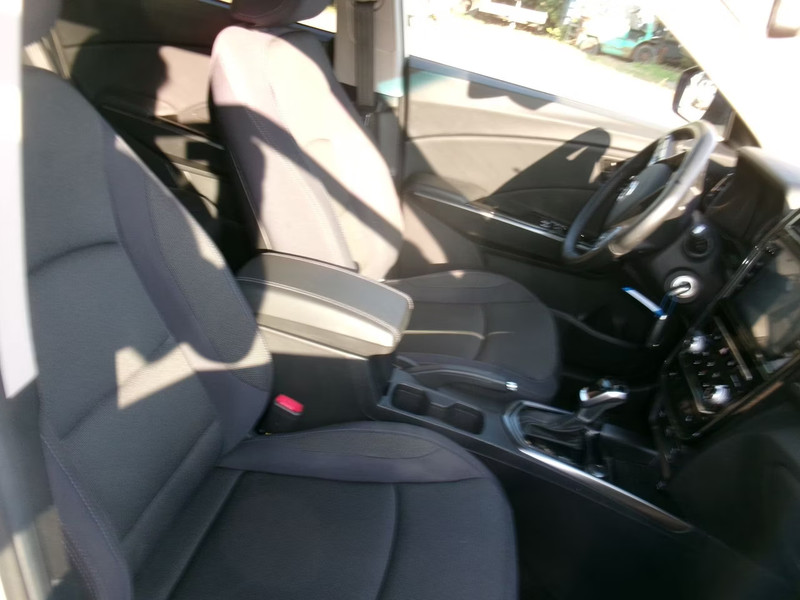 SSANG YONG TIVOLI 1.5 Comfort - Automatic — zdjęcie 20