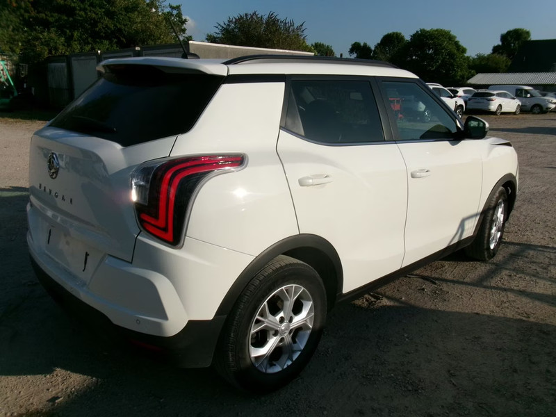 SSANG YONG TIVOLI 1.5 Comfort - Automatic — zdjęcie 4