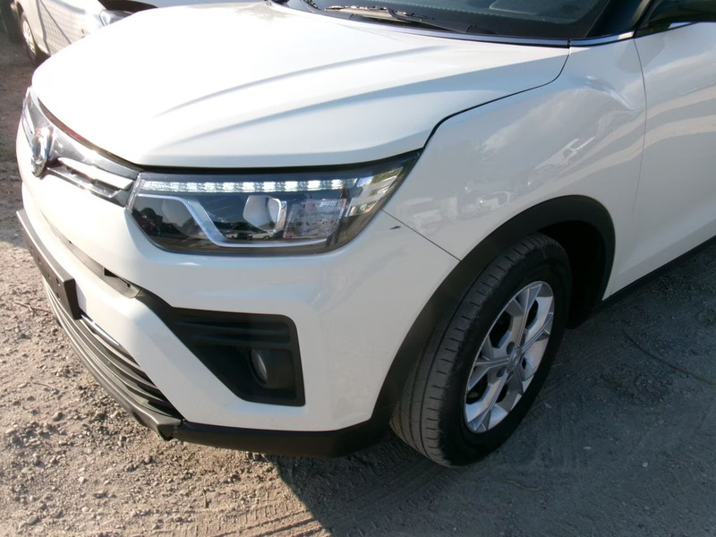 SSANG YONG TIVOLI 1.5 Comfort - Automatic — zdjęcie 6