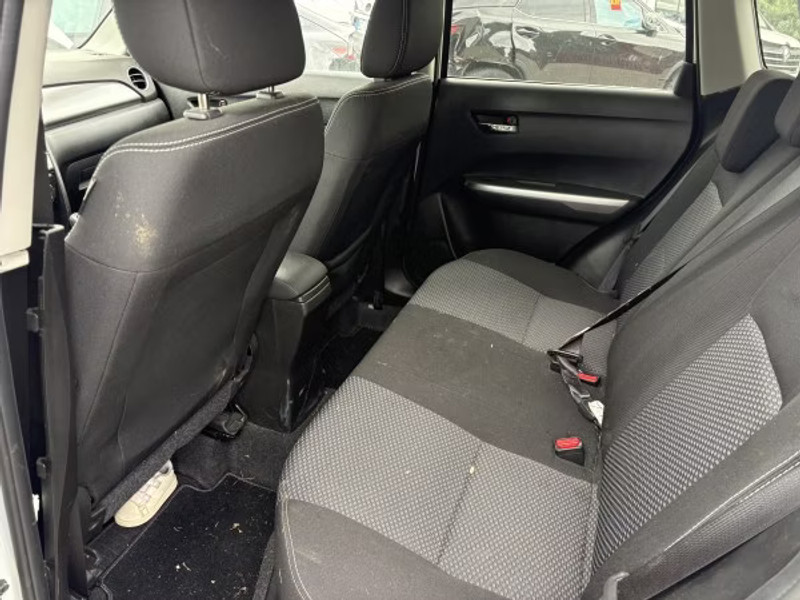 SUZUKI Vitara — zdjęcie 13