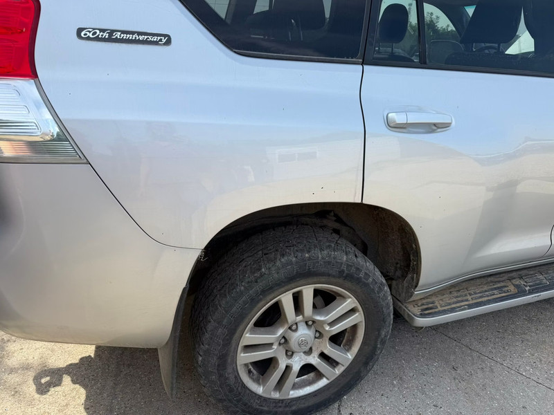 TOYOTA LAND CRUISER 3.0 D4D 190 2 60th Anniversary — zdjęcie 6