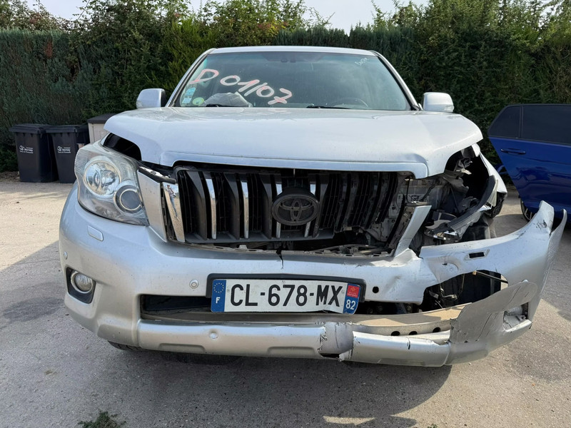 TOYOTA LAND CRUISER 3.0 D4D 190 2 60th Anniversary — zdjęcie 7