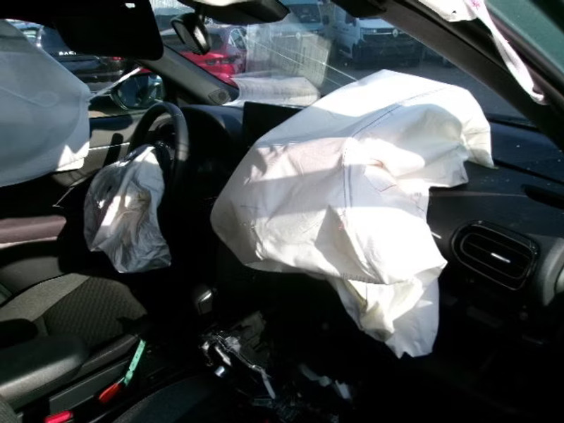 TOYOTA YARIS CROSS 1.5 EH BA 5P — zdjęcie 7