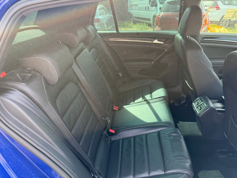 VOLKSWAGEN GOLF R 2.0 TSI 300 4 MOTION — zdjęcie 13