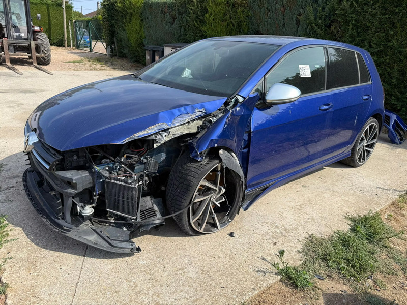 VOLKSWAGEN GOLF R 2.0 TSI 300 4 MOTION — zdjęcie 3