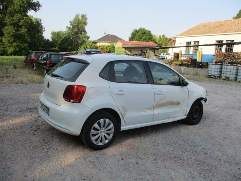 VOLKSWAGEN POLO 1.2 I 5P — zdjęcie 3
