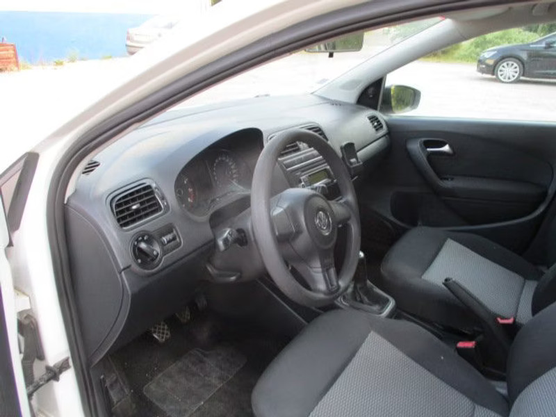 VOLKSWAGEN POLO 1.2 I 5P — zdjęcie 5