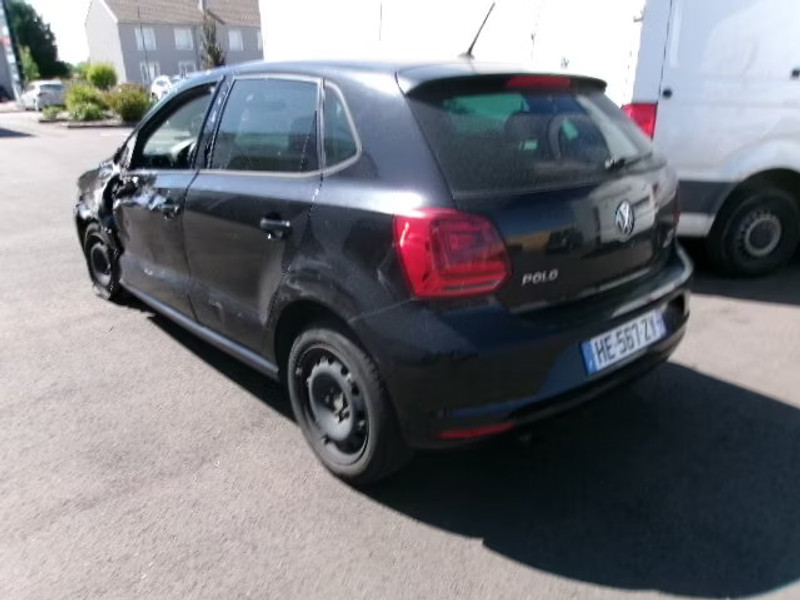 VOLKSWAGEN POLO 1.2 TSI 5P — zdjęcie 3