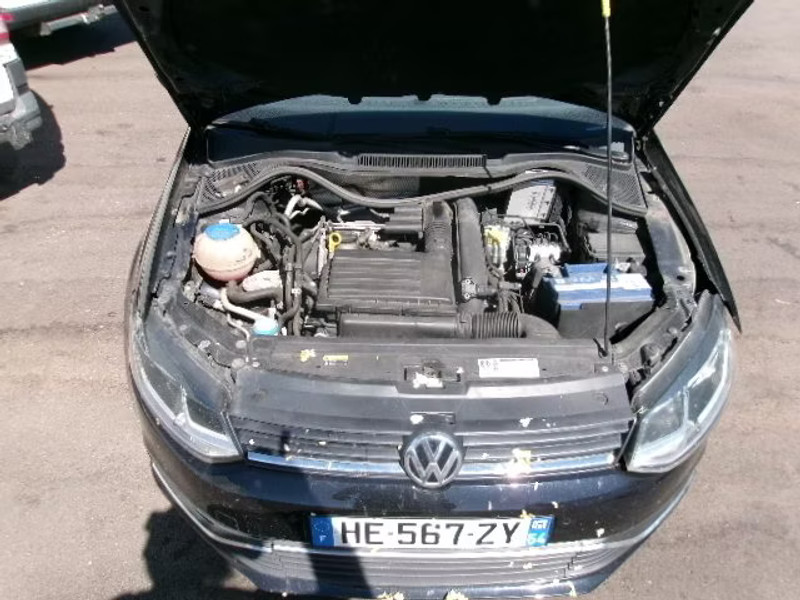 VOLKSWAGEN POLO 1.2 TSI 5P — zdjęcie 5