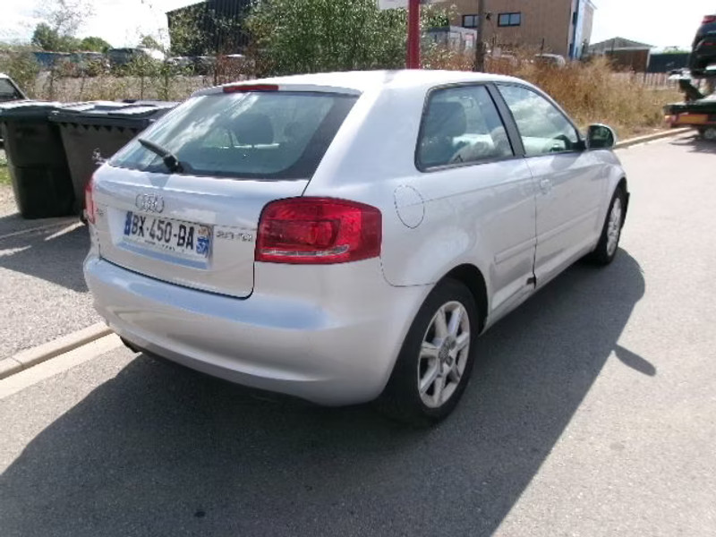 AUDI A3 2.0 TDI 3P — zdjęcie 4
