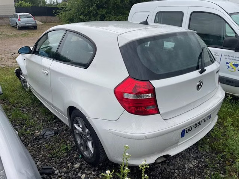 BMW 118 2.0 D 3P — zdjęcie 4