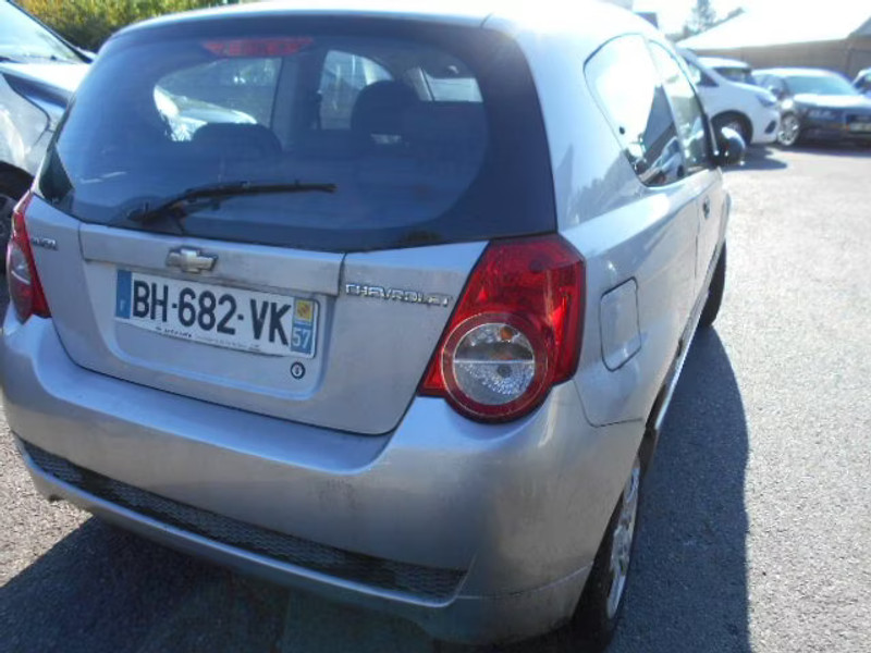 CHEVROLET AVEO 1.2 I 3P — zdjęcie 4