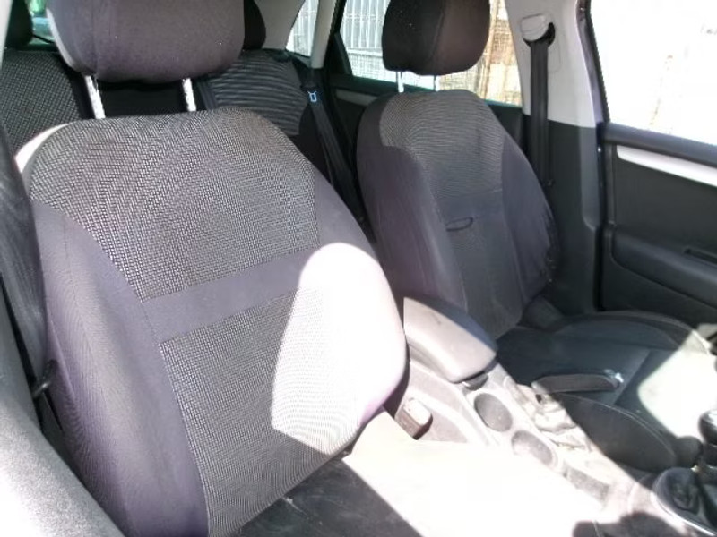 CITROEN C4 1.6 HDI 5P — zdjęcie 7