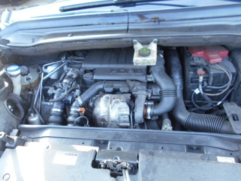 CITROEN C4 PICASSO 1.6 HDI 5P — zdjęcie 5
