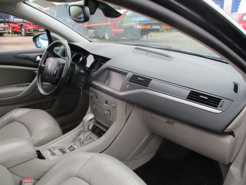 CITROEN C5 2.7 HDI BA 4P — zdjęcie 6