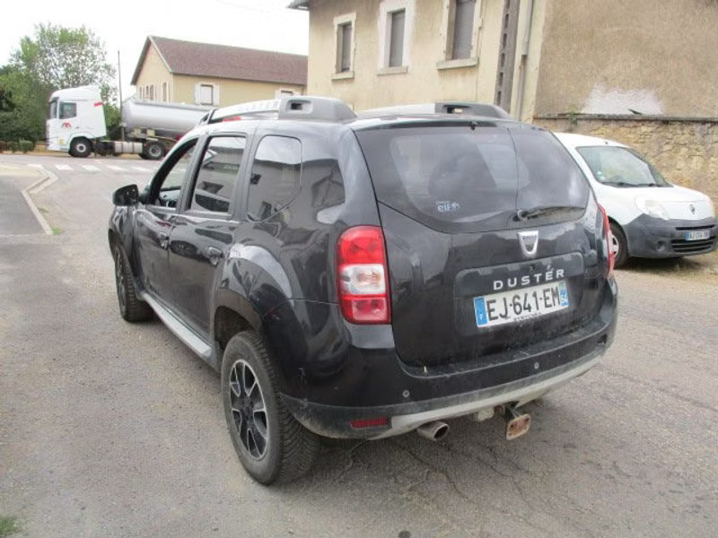 DACIA DUSTER 1.5 DCI 4X4 5P — zdjęcie 4