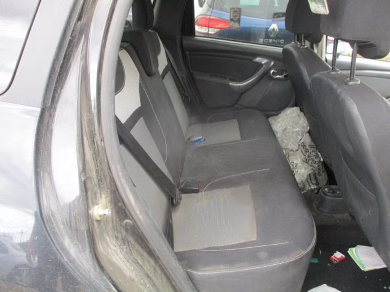 DACIA DUSTER 1.5 DCI 4X4 5P — zdjęcie 8