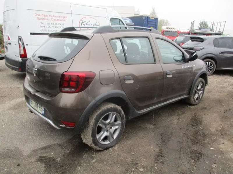 DACIA SANDERO STEPWAY 0.9 I 5P — zdjęcie 4