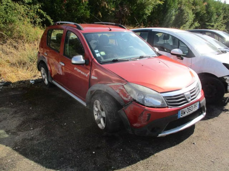 DACIA SANDERO STEPWAY 1.5 DCI 5P — zdjęcie 1