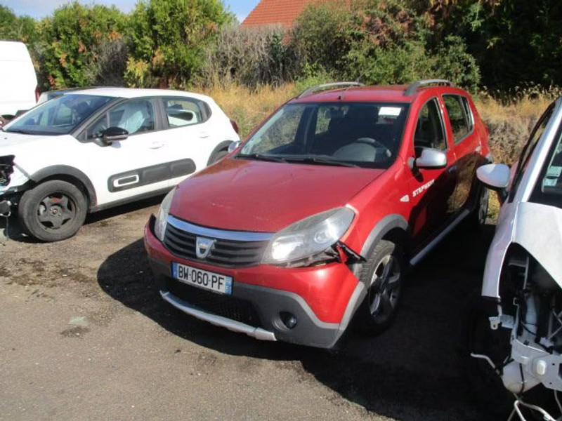 DACIA SANDERO STEPWAY 1.5 DCI 5P — zdjęcie 2