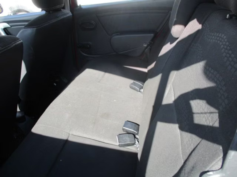 DACIA SANDERO STEPWAY 1.5 DCI 5P — zdjęcie 8