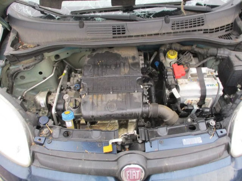 FIAT PANDA 1.2 I 5P — zdjęcie 5