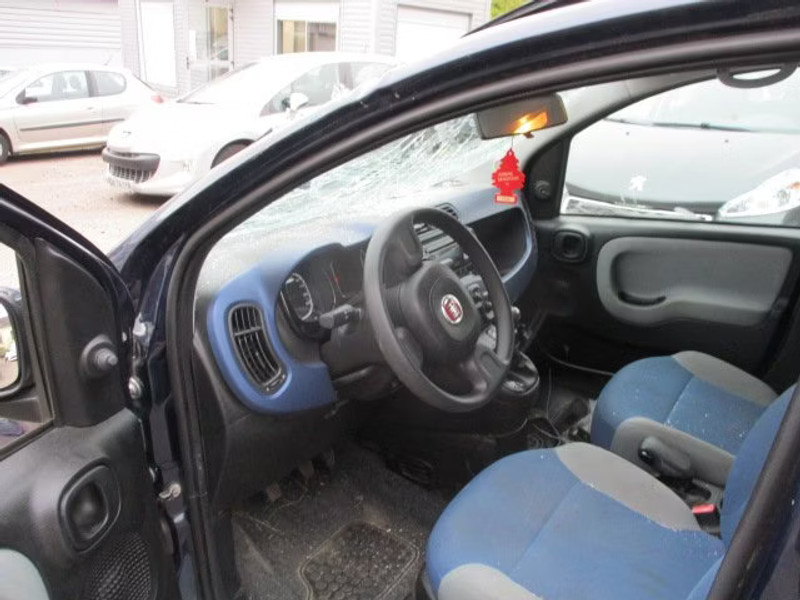 FIAT PANDA 1.2 I 5P — zdjęcie 6