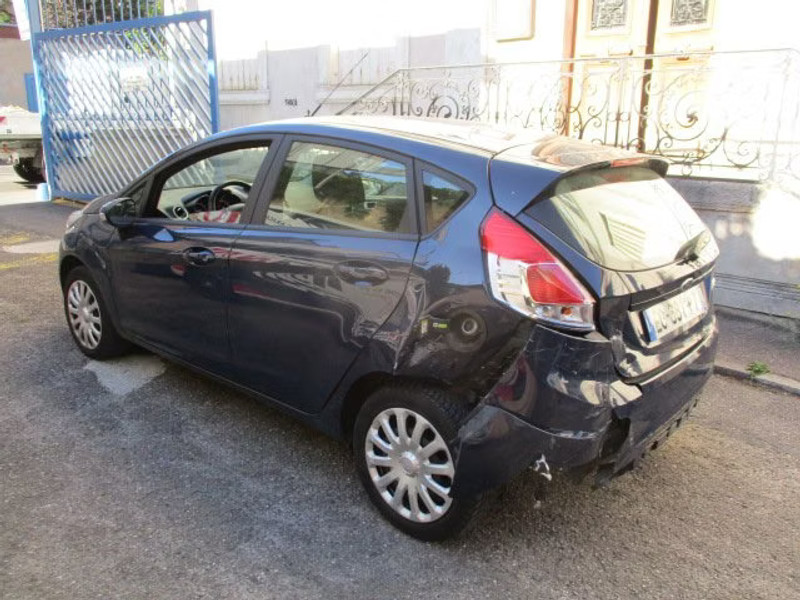 FORD FIESTA 1.2 I 5P — zdjęcie 3