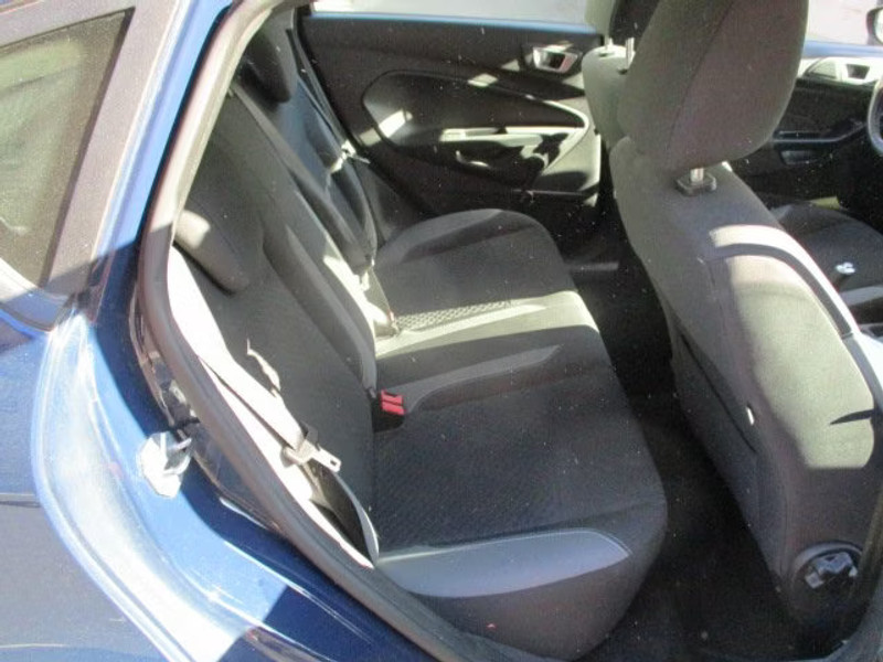 FORD FIESTA 1.2 I 5P — zdjęcie 8