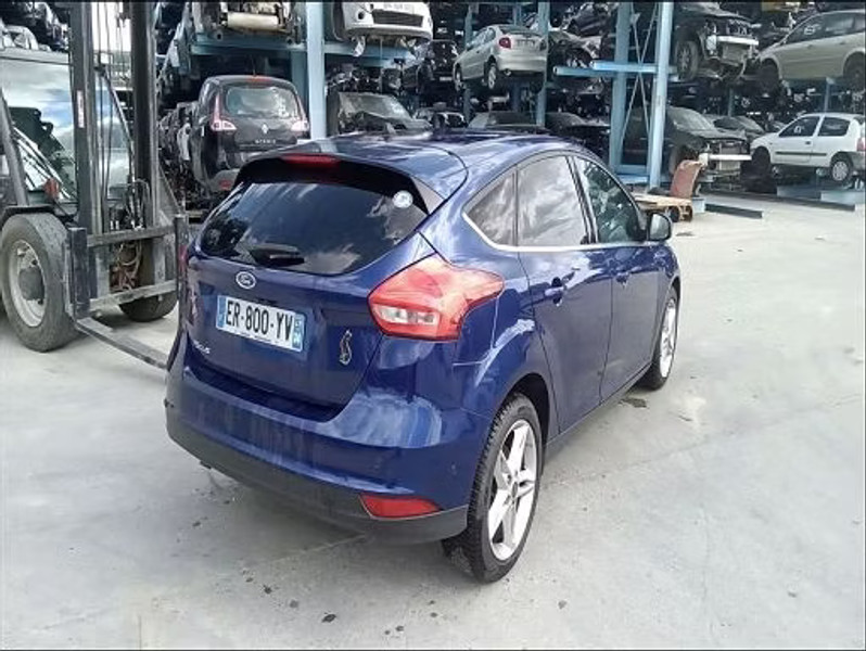 FORD FOCUS III 1.5 TDCI - 120 S&S — zdjęcie 3