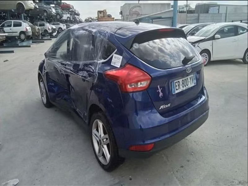 FORD FOCUS III 1.5 TDCI - 120 S&S — zdjęcie 4