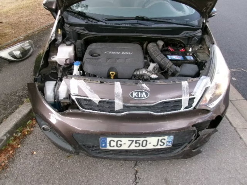 KIA RIO 1.4 CRDI 5P — zdjęcie 5