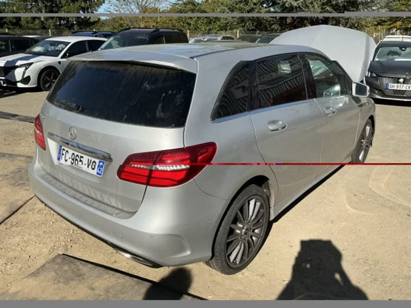 MERCEDES B 200 — zdjęcie 4