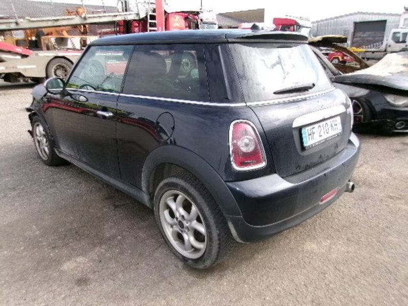 MINI COOPER 1.6 I 3P — zdjęcie 3